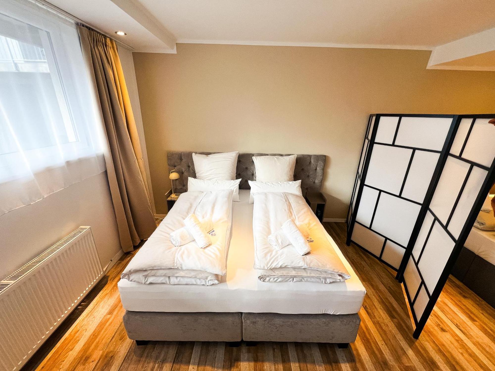 Qonroom - As Individual As You - Minden Kaiserstrasse חדר תמונה