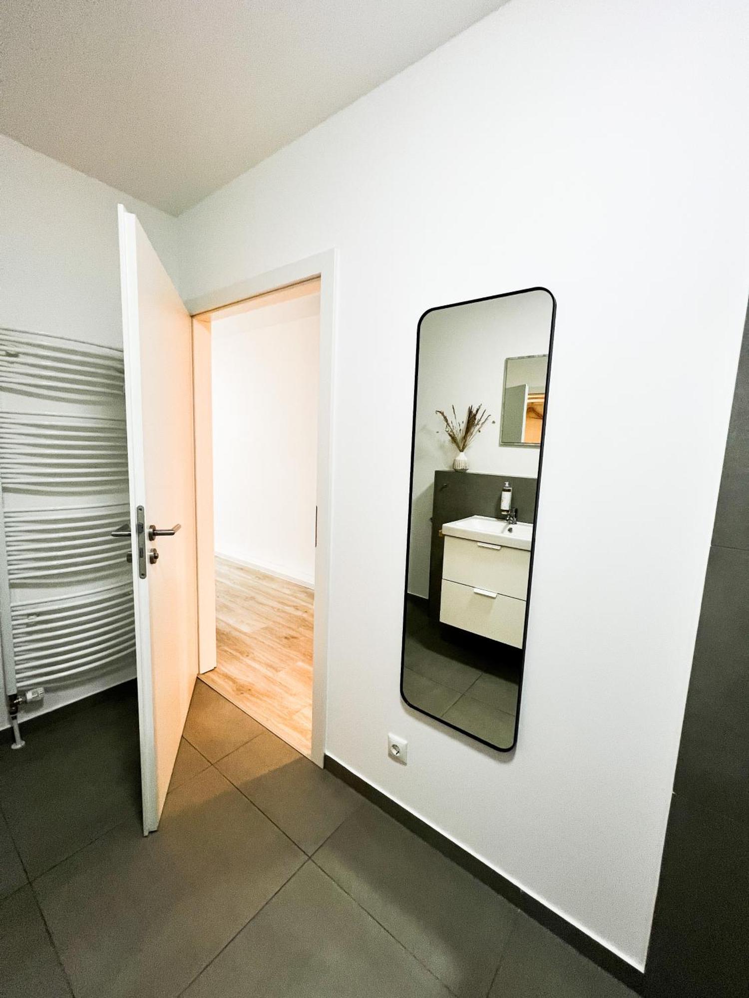 Qonroom - As Individual As You - Minden Kaiserstrasse חדר תמונה