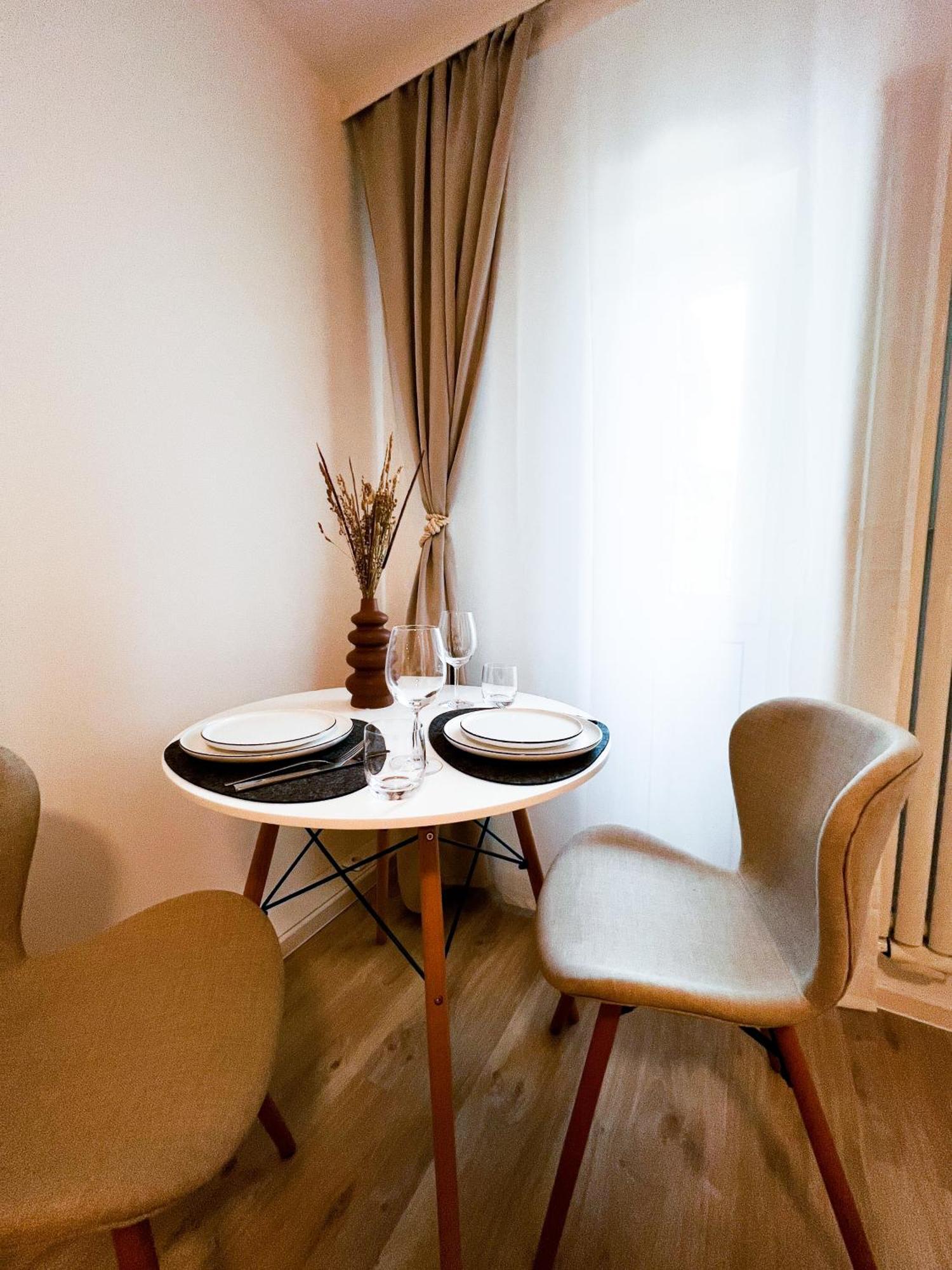 Qonroom - As Individual As You - Minden Kaiserstrasse חדר תמונה